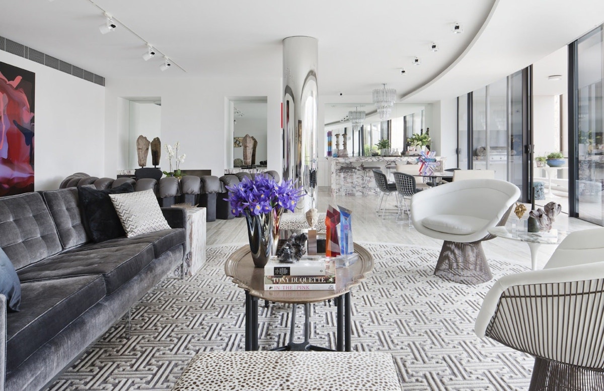 Neutral Living Rooms | David Hicks| Read more in the LuxDeco Style Guide