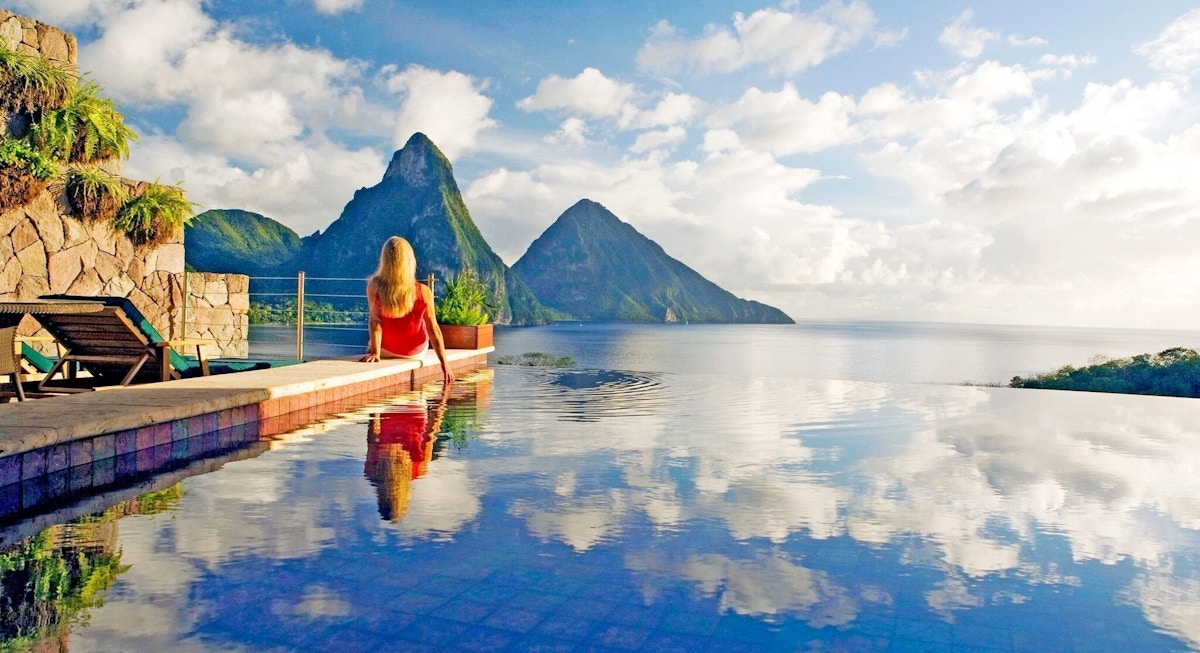 10 Best Hotel Swimming Pools Around The World