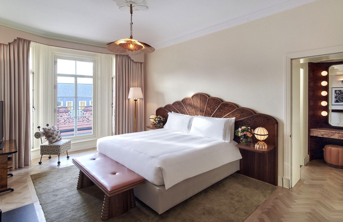 Famous Art Deco Hotels | Claridge's Hotel | Explore more in The Luxurist magazine at LuxDeco.com