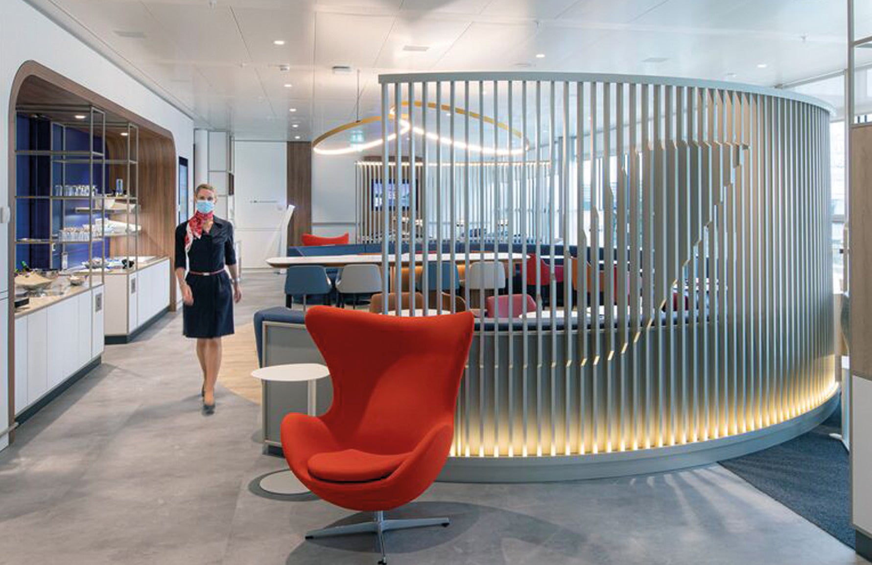 Best Airport Lounges In The World | Air France La Première Lounge | Read more in The Luxurist at LuxDeco.com