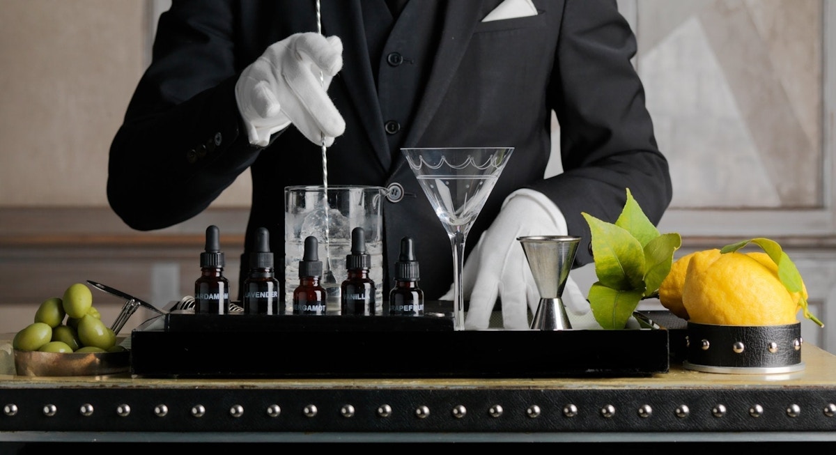 How To Serve the Perfect Cocktail