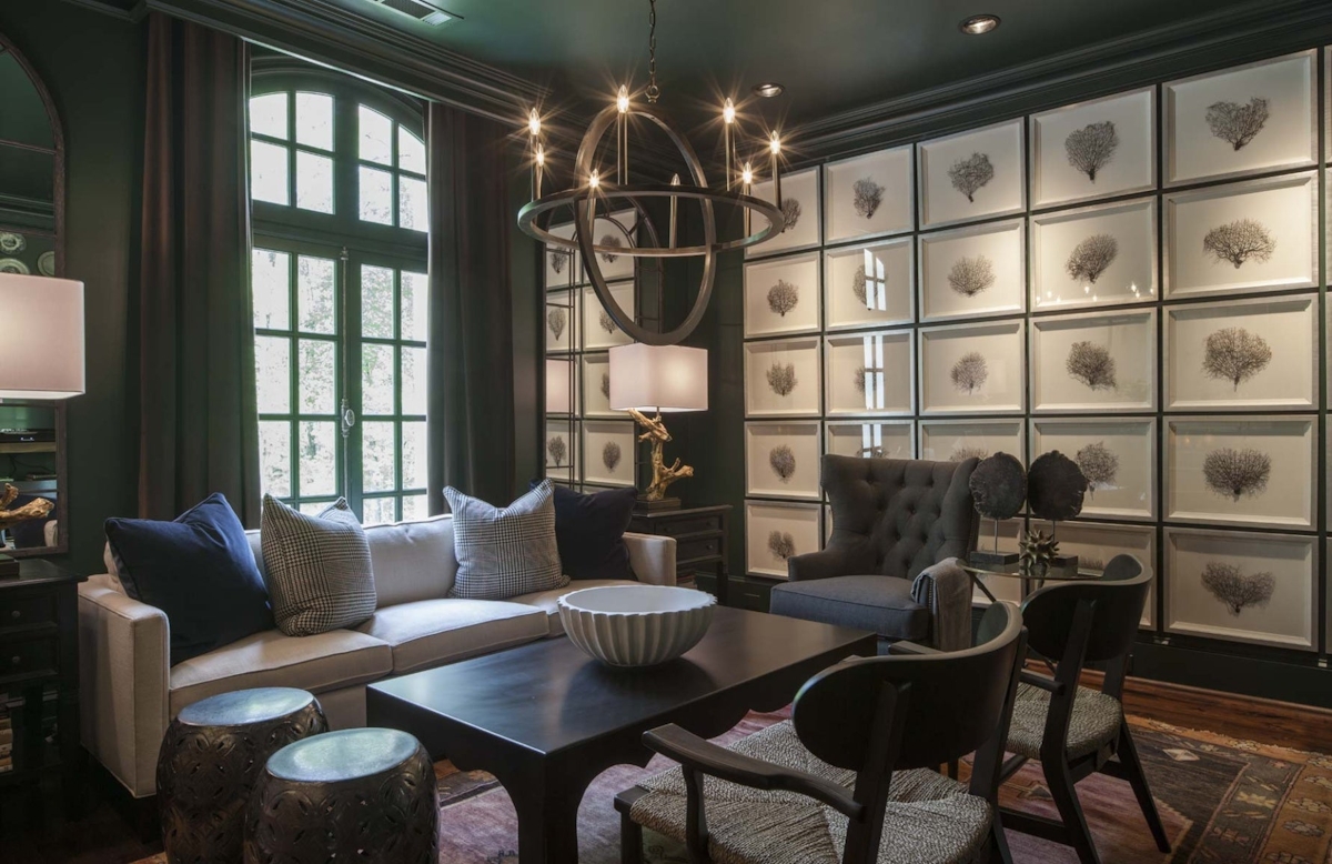 Green Living Room Ideas | How To Decorate With Green | Photograph courtesy of William T. Baker | Read more in the LuxDeco.com Style Guide
