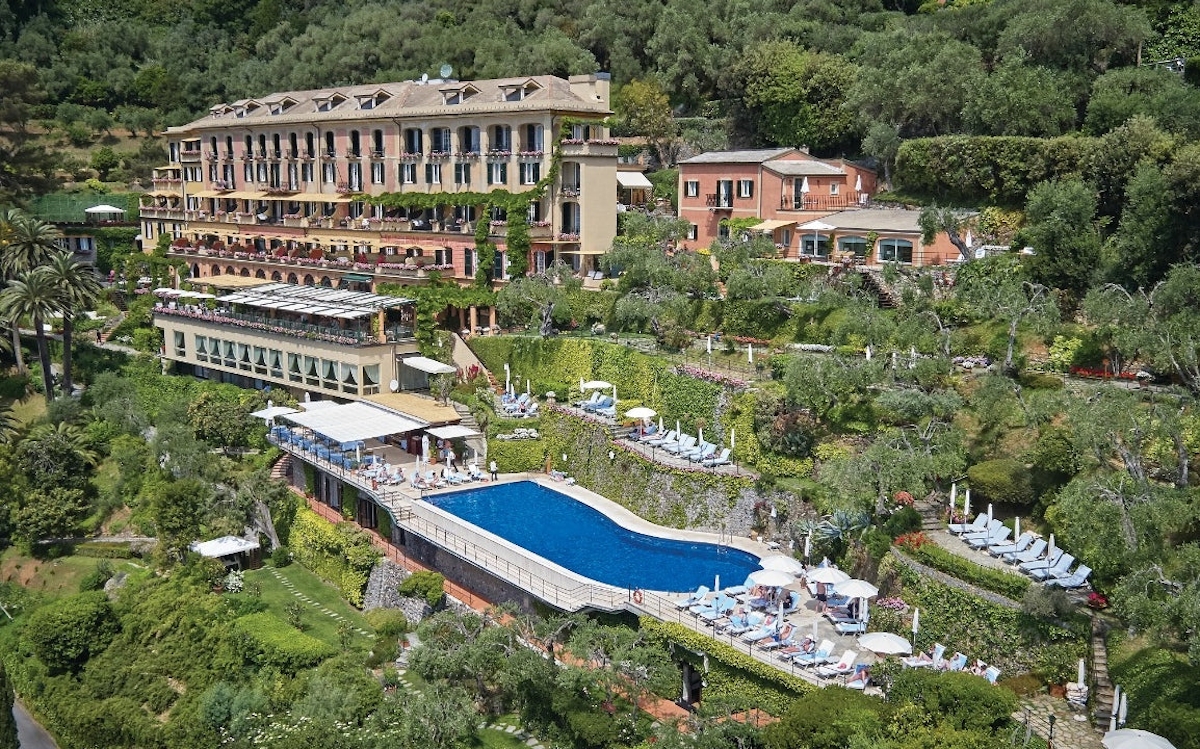 10 Best Hotel Swimming Pools Around The World - Belmond Hotel Splendido, Italy - LuxDeco.com Style Guide