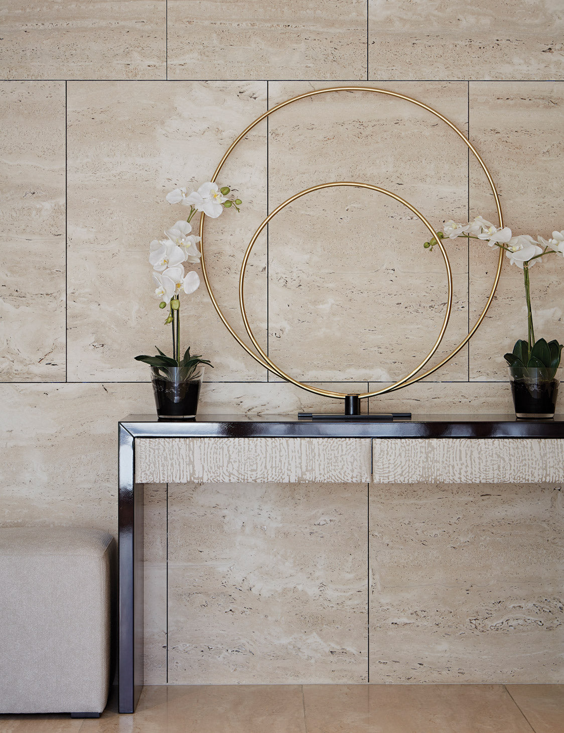 9 Minimalist Hallway Ideas | Hallway Design | LuxDeco - Easy Diy Minimalist Hallway Decor