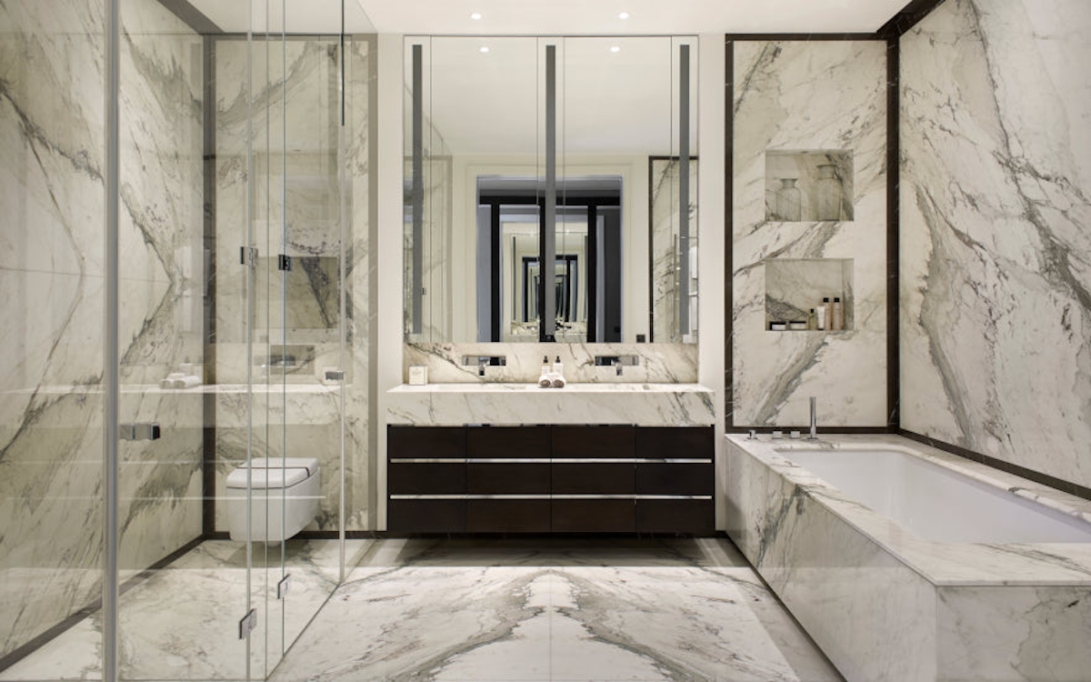 7 Guest Bathroom Styling Ideas to Impress your Guests | Finchatton | LuxDeco.com Style Guide
