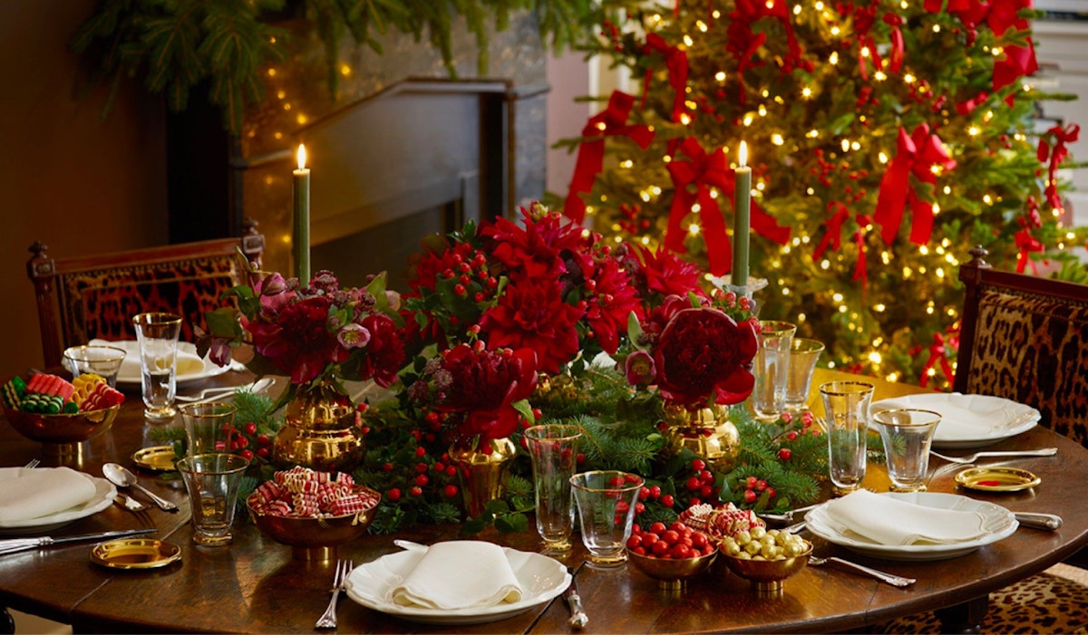 Christmas Colour Scheme Red and green| LuxDeco.com Style Guide