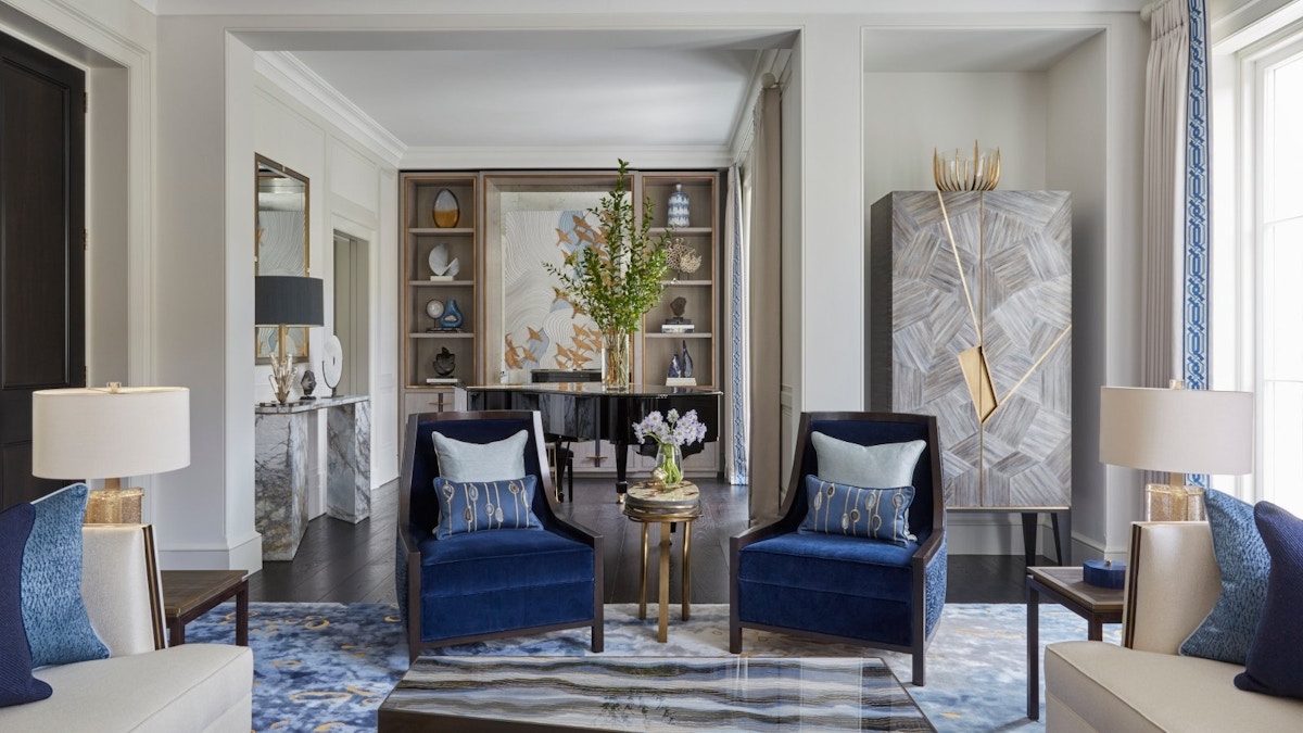 Katharine Pooley | London Interior Designer | Blue Living Room | Read more in The Luxurist at LuxDeco.com
