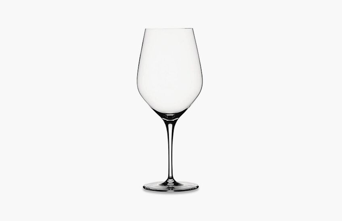 Luxury Glassware Buying Guide | white wine glass | How to Buy Stemware | LuxDeco.com Style Guide