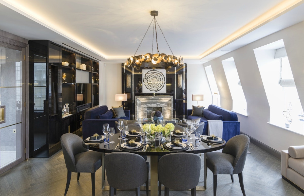 Luxury Dining Room Styles | Contemporary Dining Room | Taylor Howes | Read more in The Luxurist at LuxDeco.com