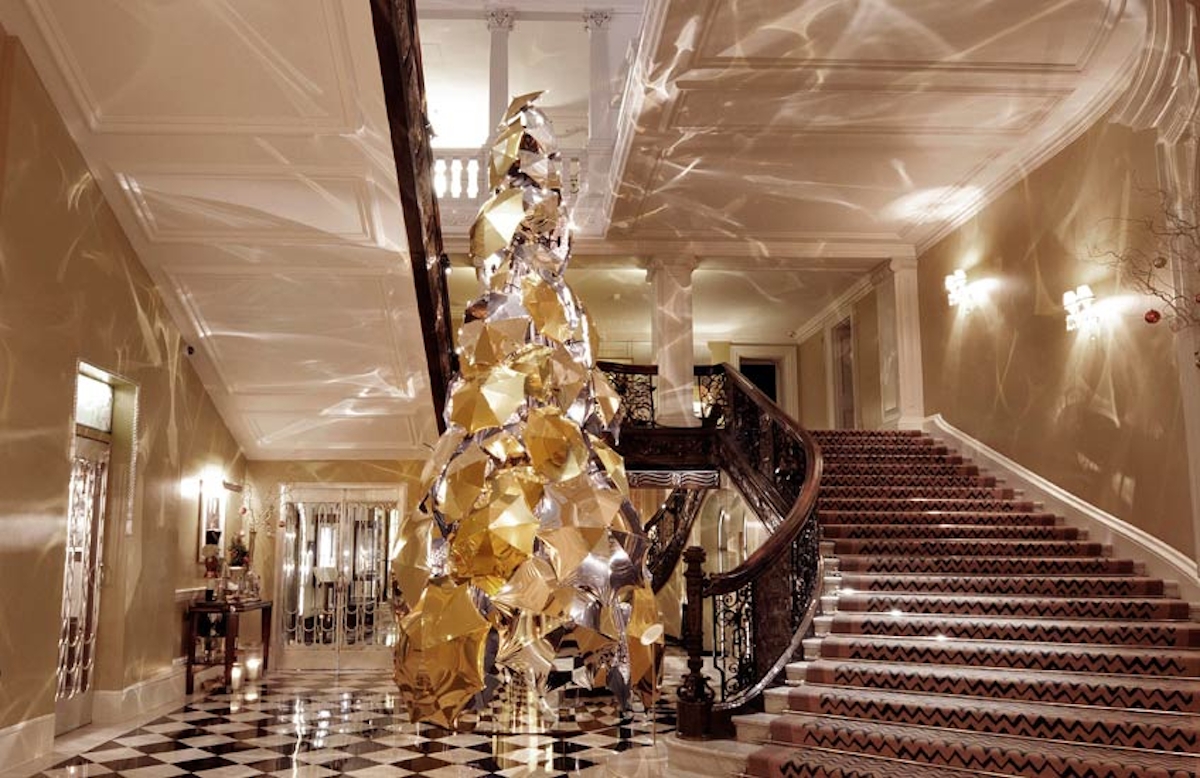 Claridge's Christmas Tree 2015 – LuxDeco.com Style Guide