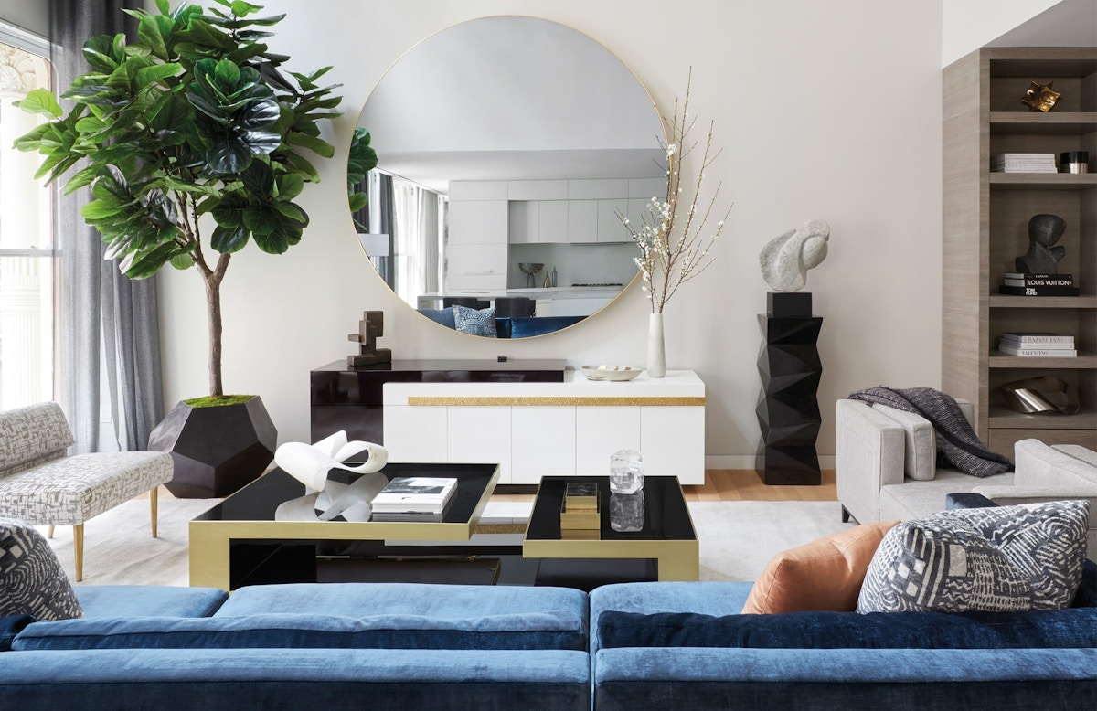 How To Use Oversized Decor In Your Space | Large Mirrors | Design by Carlyle Designs | Read more in the LuxDeco.com Style Guide