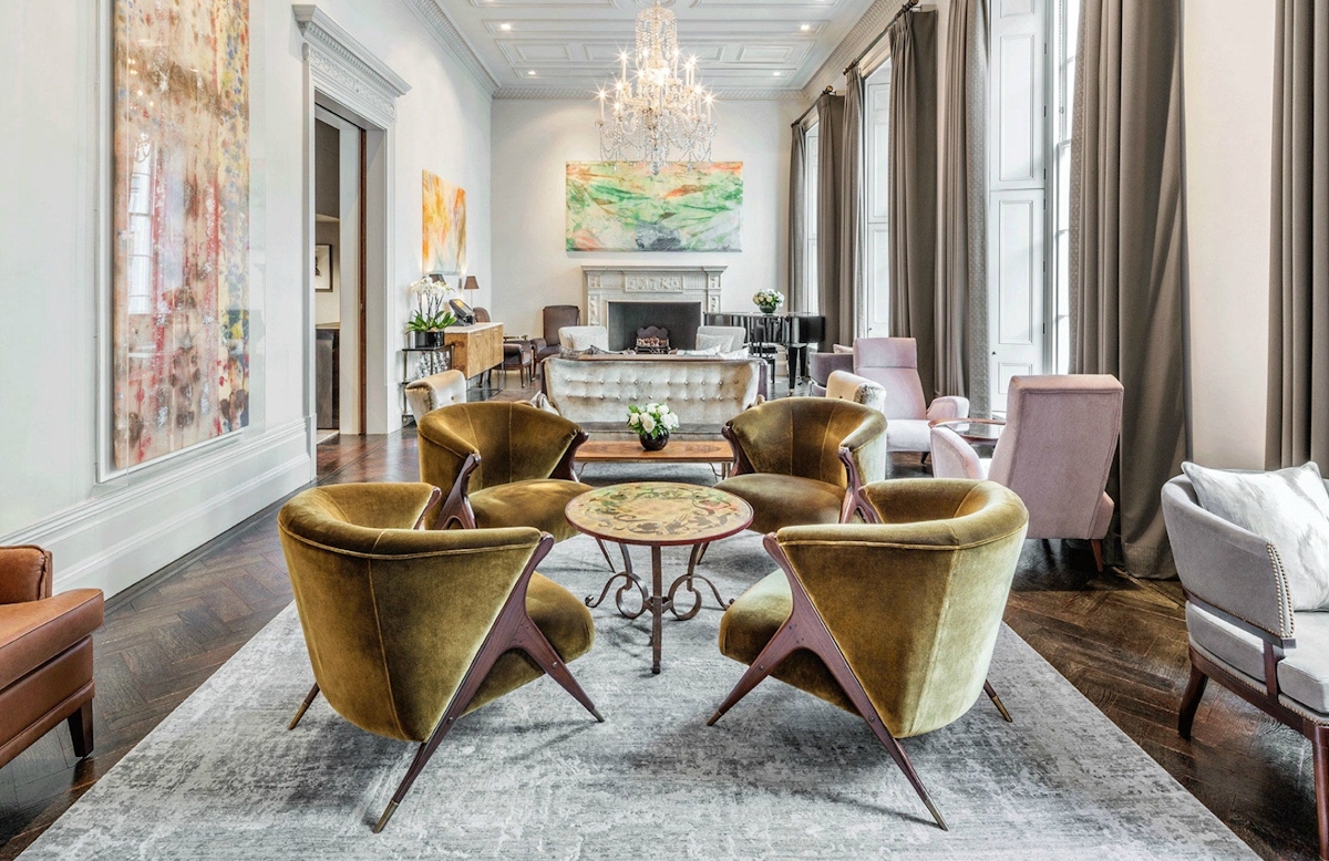 Private Members Club in London | The Arts Club Lounge | Read more in The Luxurist