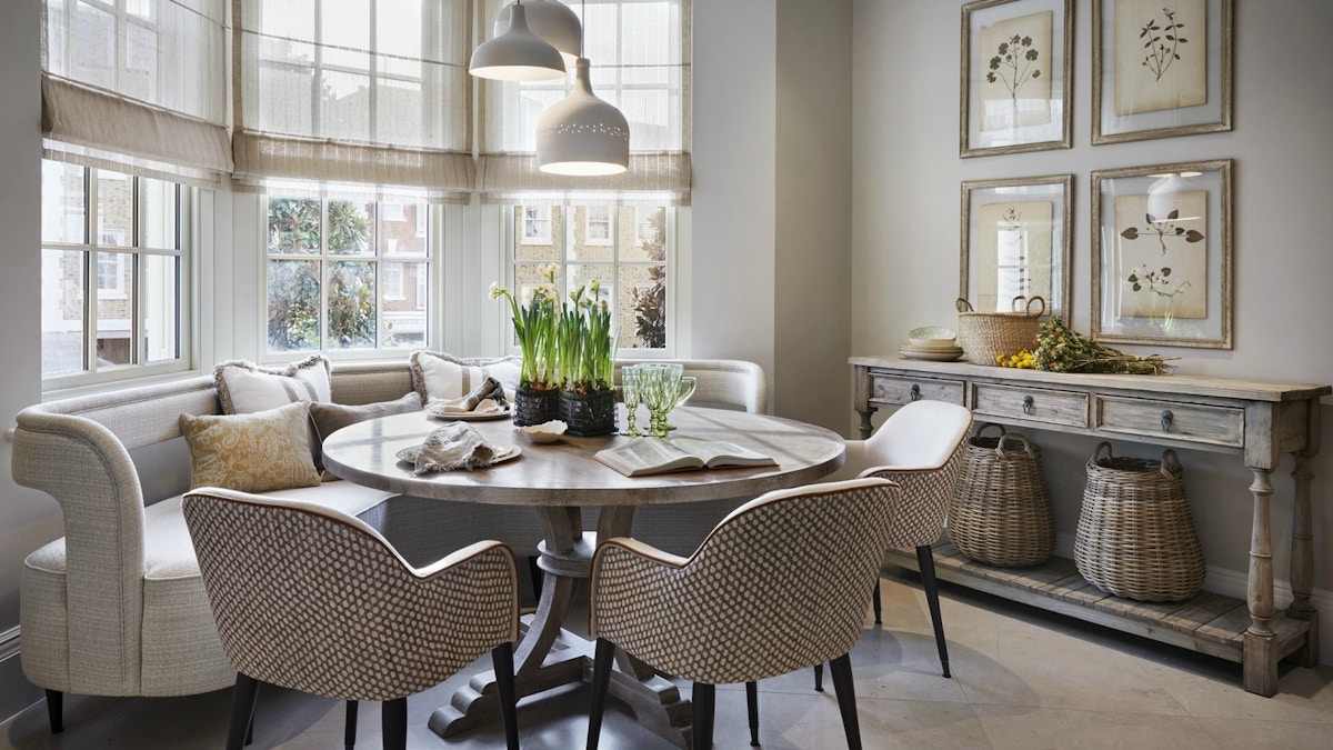 Modern Country Interiors | Interior design by Louise Bradley | Luxury Country Dining Room | The Luxurist