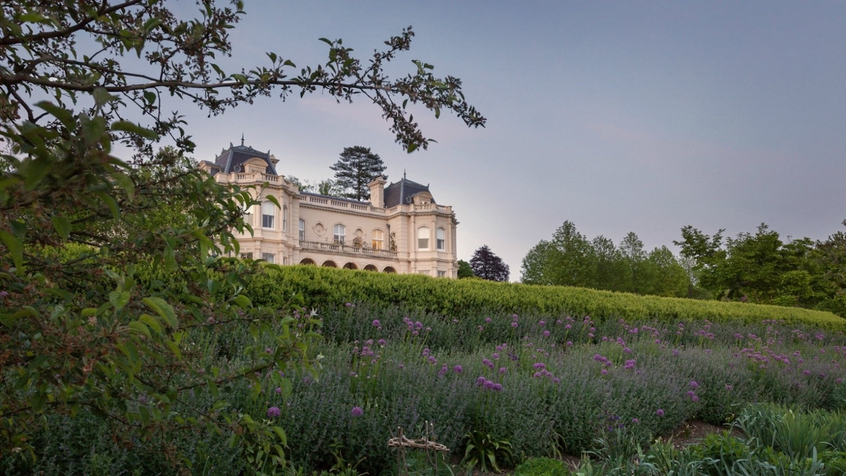 Top Country Hotels for the Bank Holiday Weekend | Beaverbrook | LuxDeco.com