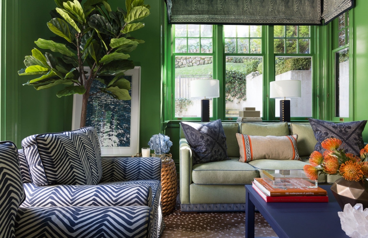 Green-Living-Room-Ideas-_-How-To-Decorate-With-Green-_-Interior-by-Ann-Lowengart-_-Read-more-in-the-LuxDeco.com-Style-Guide