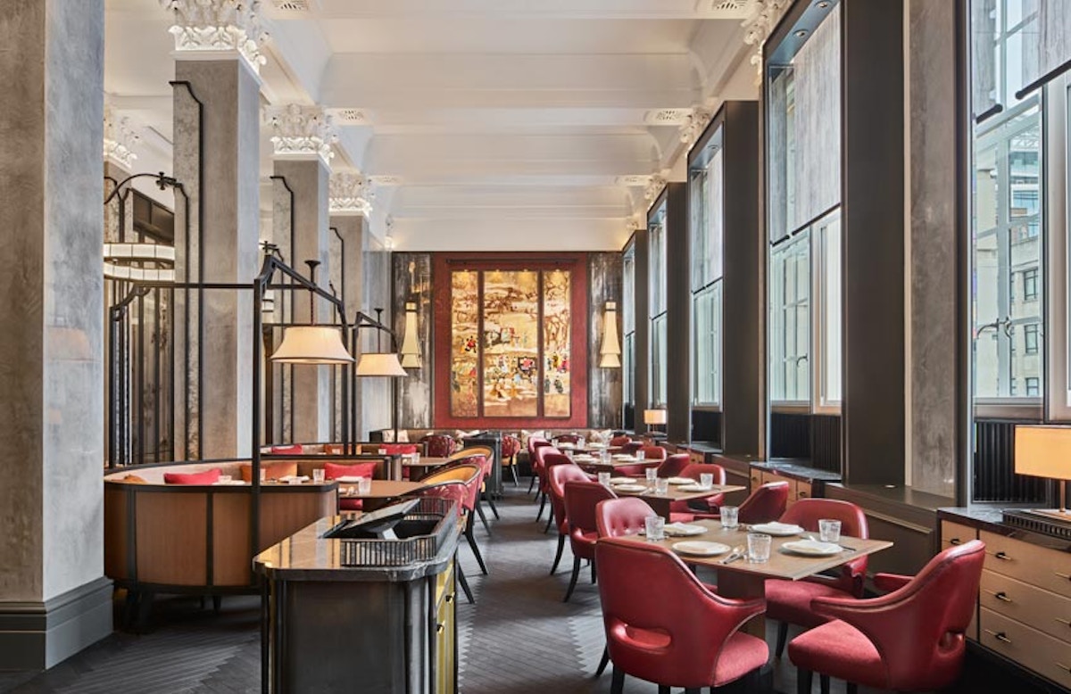 Mei Ume restaurant – Four Seasons Hotel London at Ten Trinity Square – Dining Room – LuxDeco.com Style Guide