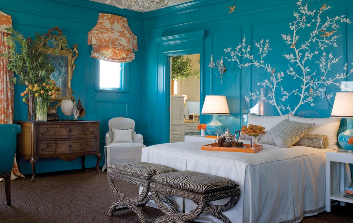 Headboard Alternatives | Bedroom interior by Kendall Wilkinson Design | Luxury Bedroom Design Read more in the LuxDeco.com Style Guide