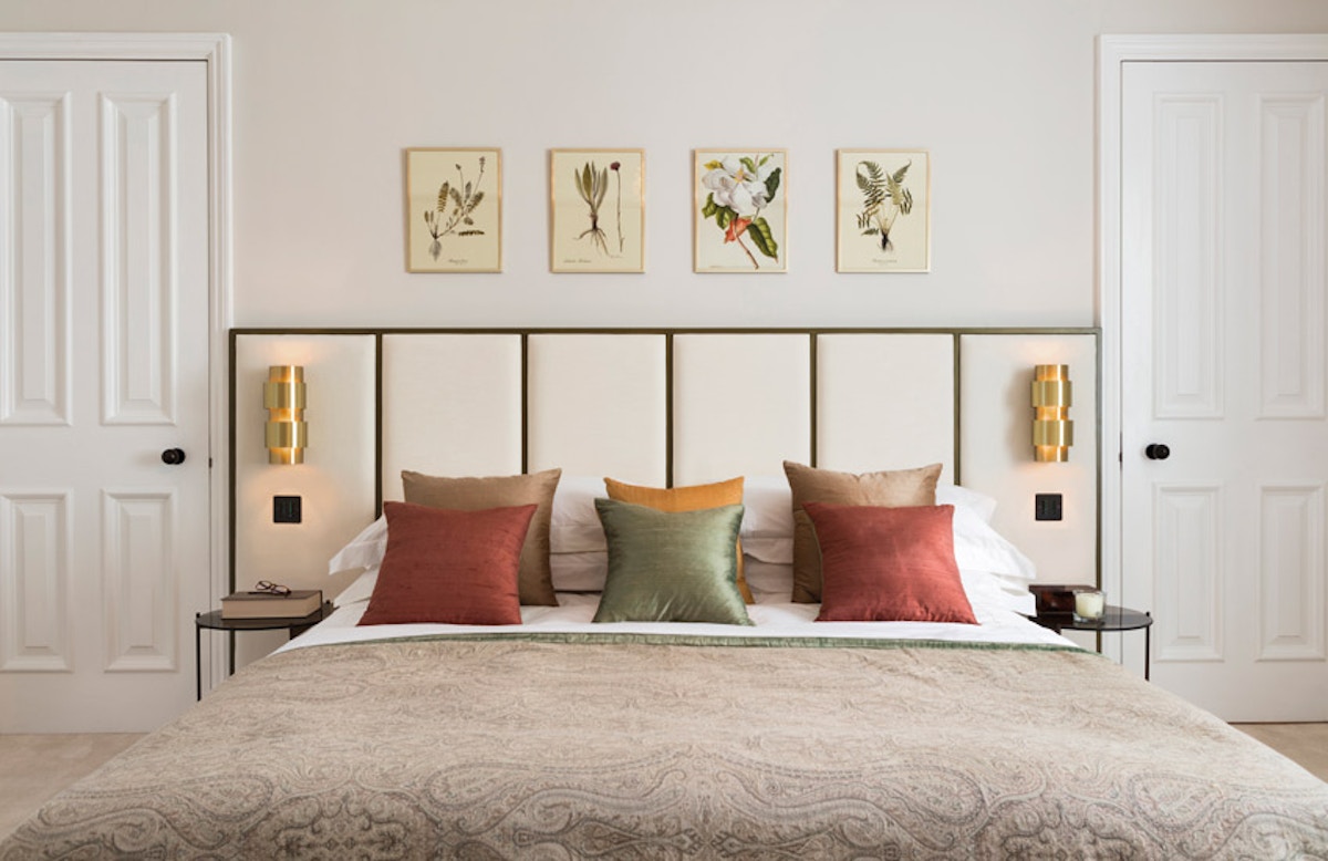 How To Create A Healthy Home For The New Year – Modern Bedroom – Echlin Levenston House – Read more in the LuxDeco.com Style Guide