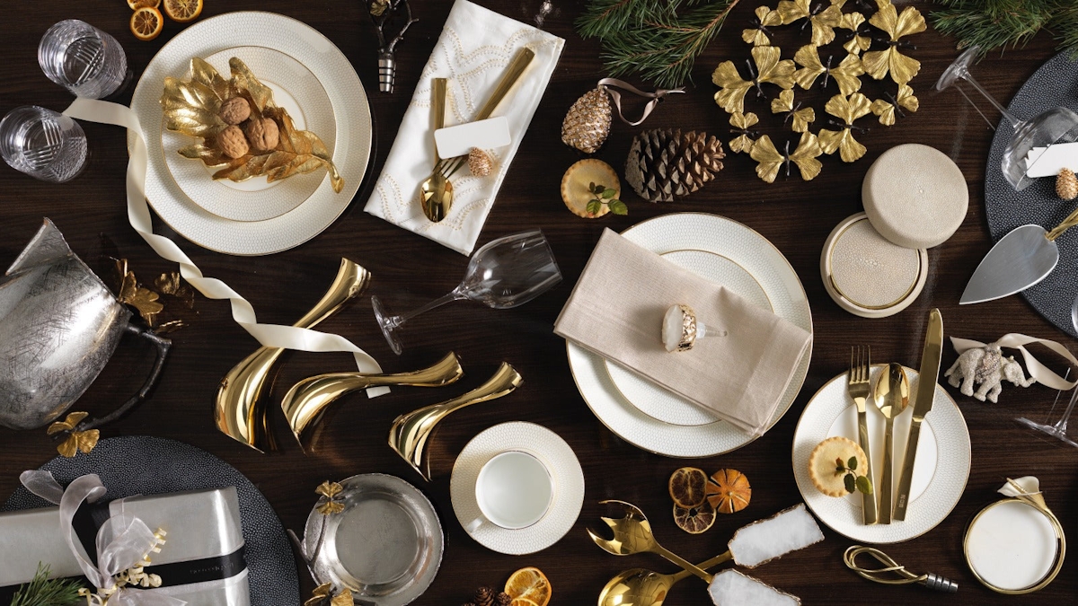 Festive Entertaining Made Easy | Luxury Tableware | Blue Table Design | Design by Stephenson Wright | Read more in the LuxDeco Style Guide