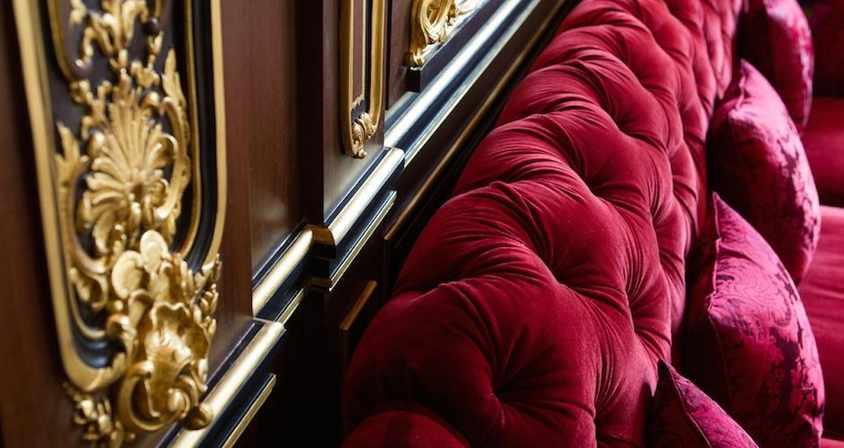 La Réserve’s Dramatic Belle Èpoque Style