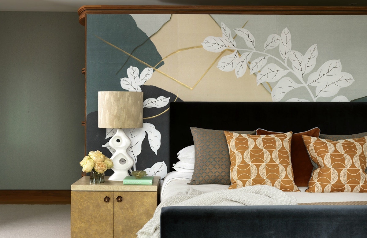 Combining Cultures Through Design | Textured bedroom design | Natalia Miyar | Read more in The Luxurist