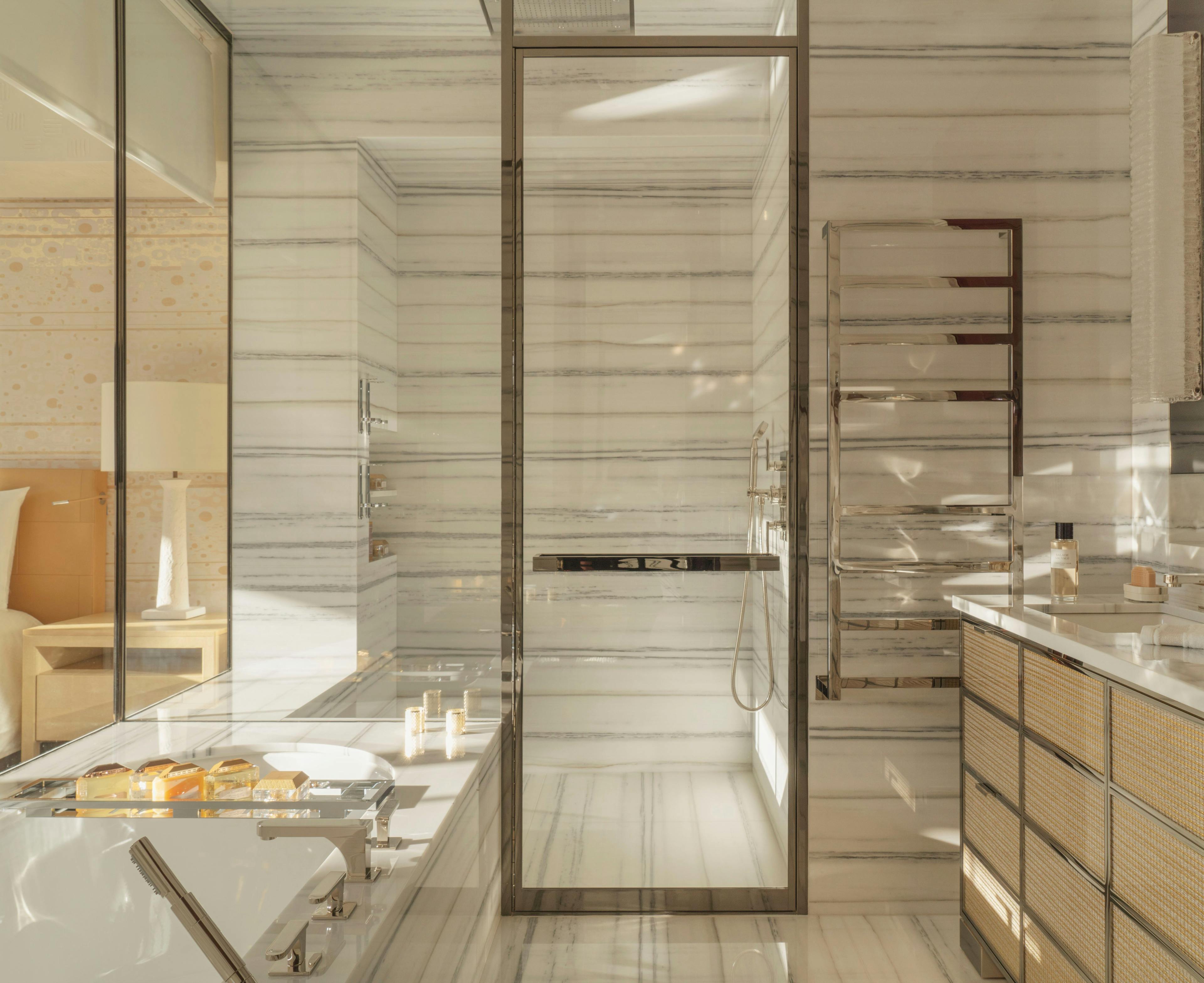 Louvre Deluxe Room 5