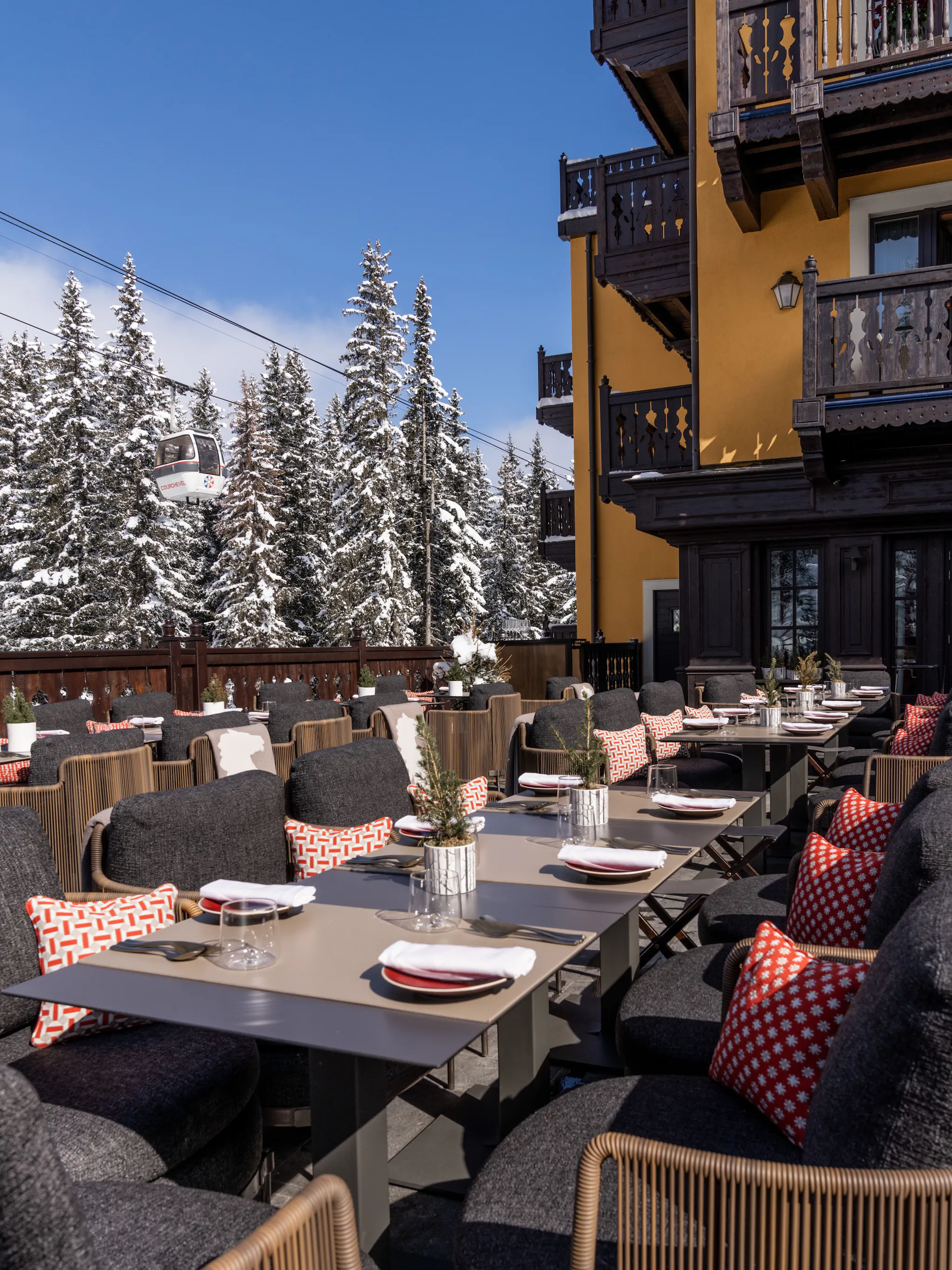 Cheval Blanc Courchevel Palace Courchevel 1850 H tel De Luxe cheval-blanc-courchevel-palace-courchevel-1850-h-tel-de-luxe