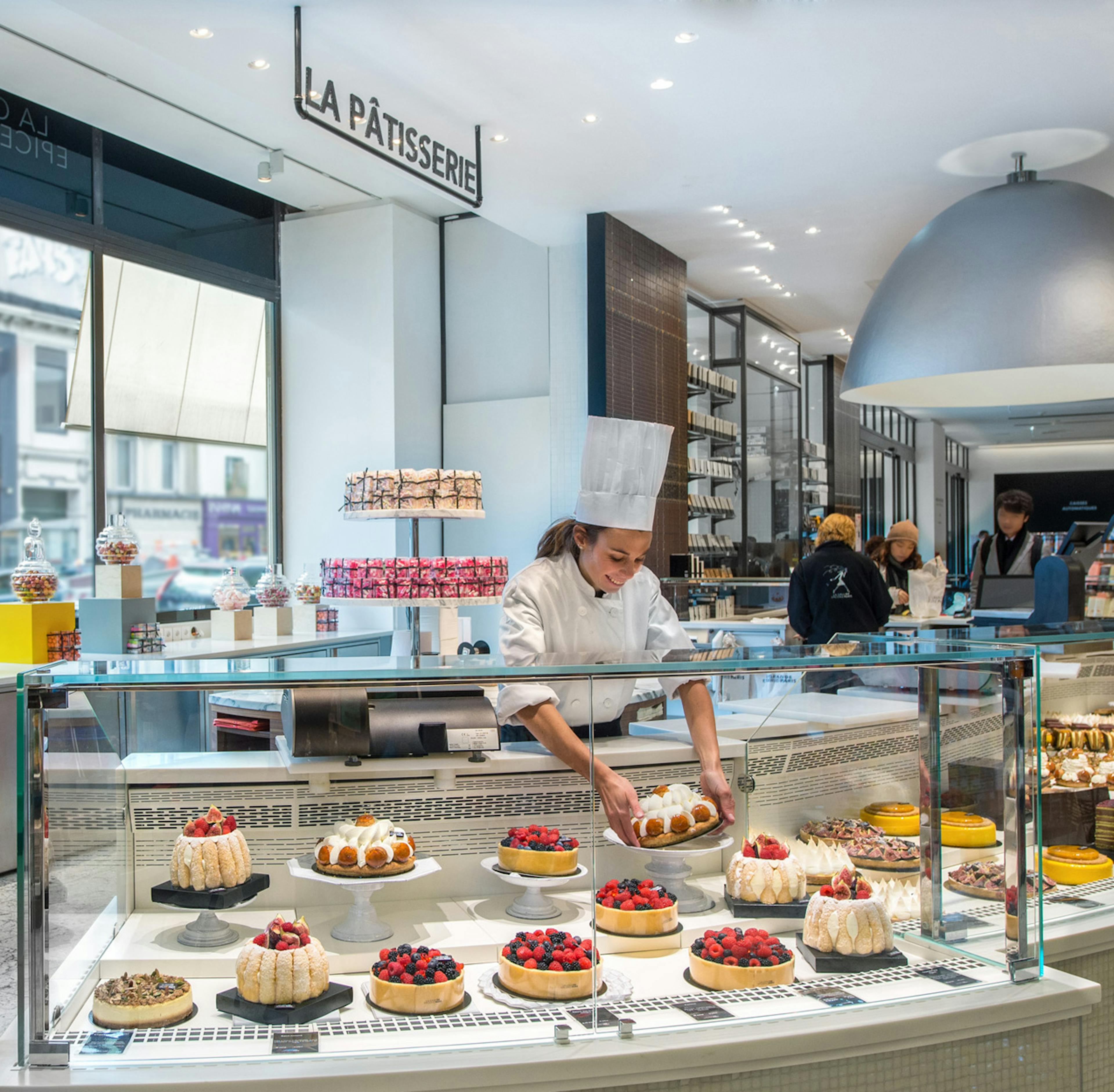 La Grande Épicerie de Paris: the pâtisserie counter © Gabriel de la Chapelle