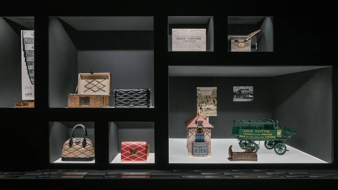 Louis Vuitton family home presents Malle Courrier  - LVMH