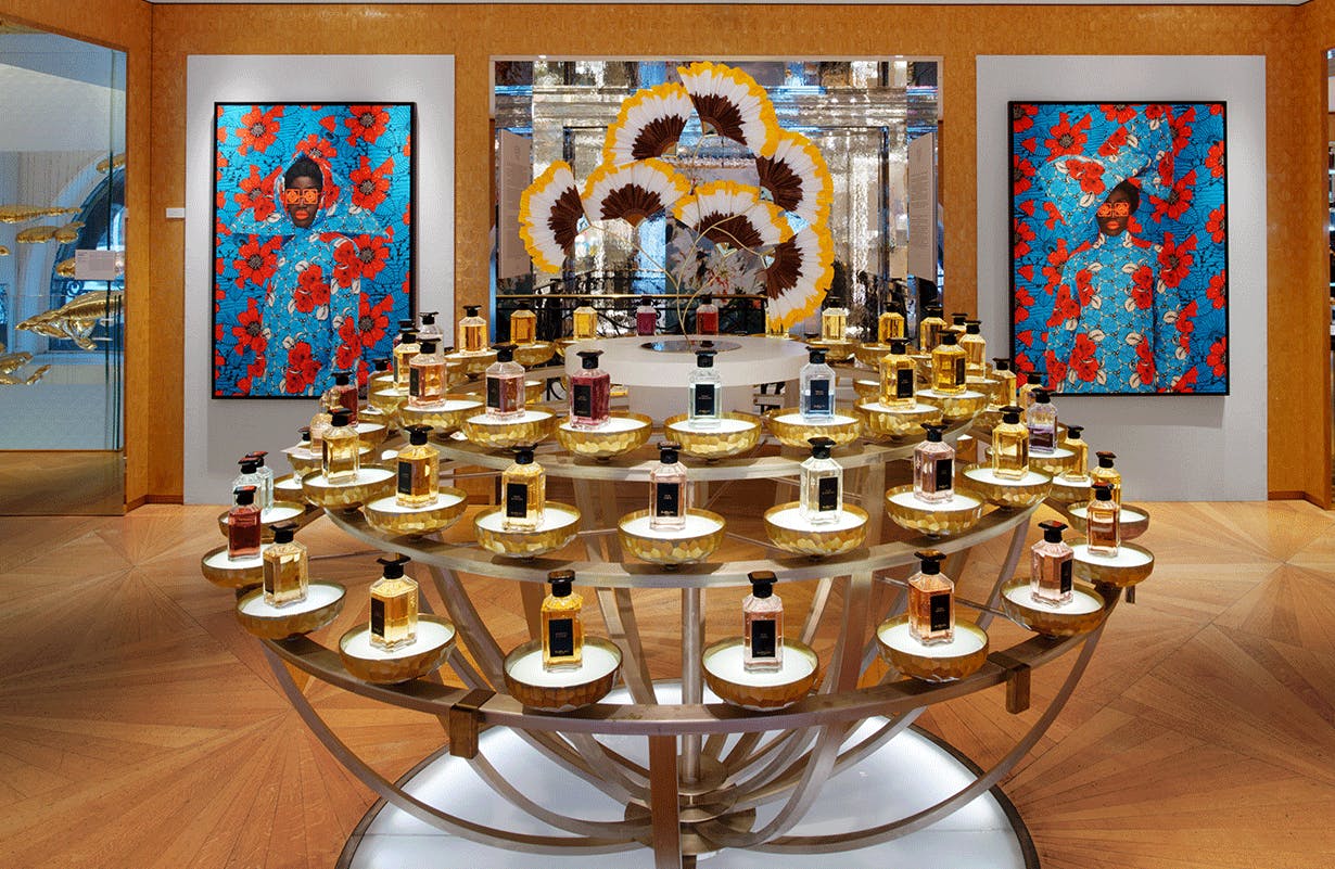Visuel de l'exposition Guerlain "Fleurs du Mal" © ARR