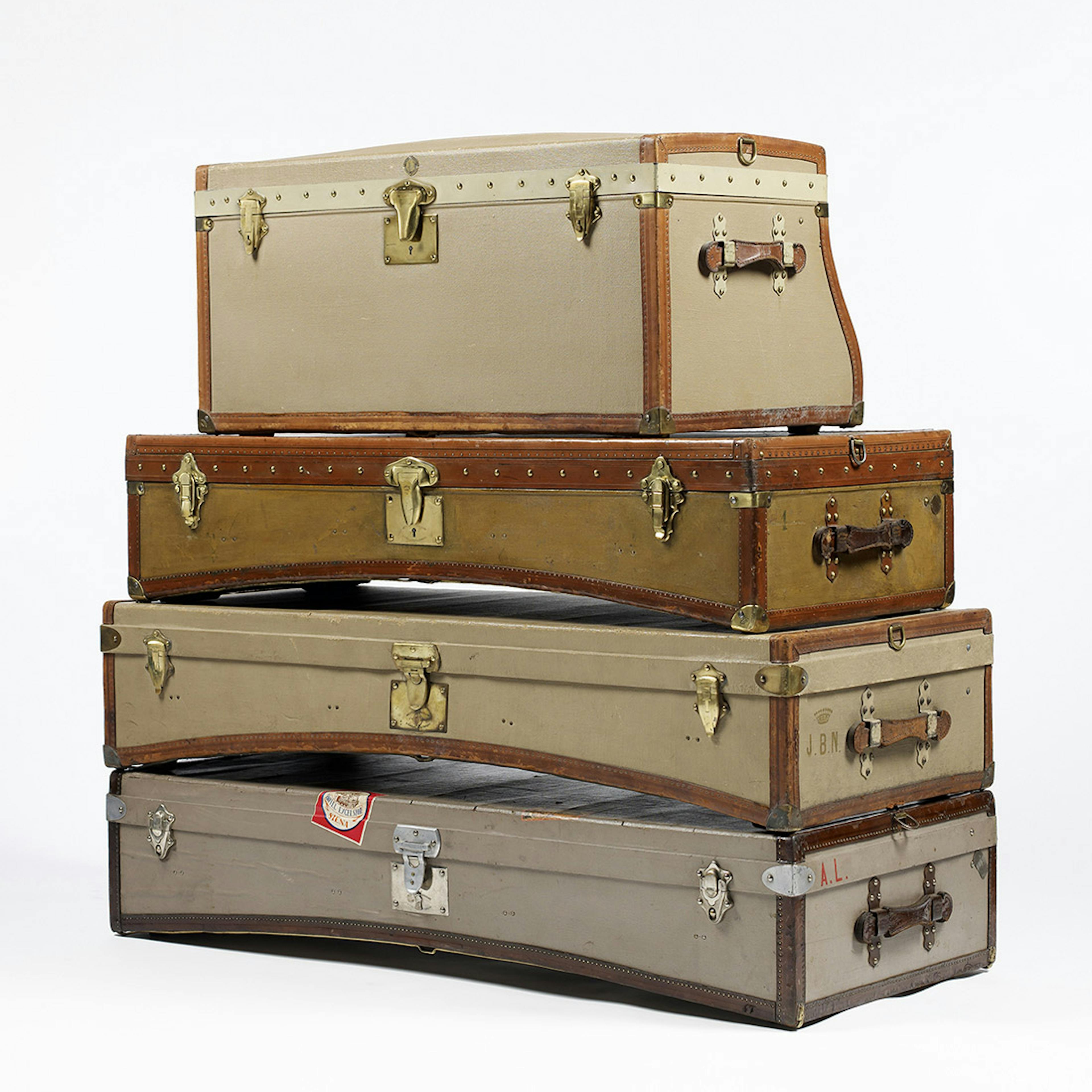 Vintage Limousine Trunks – Patented by MOYNAT in 1902 © Moynat archives