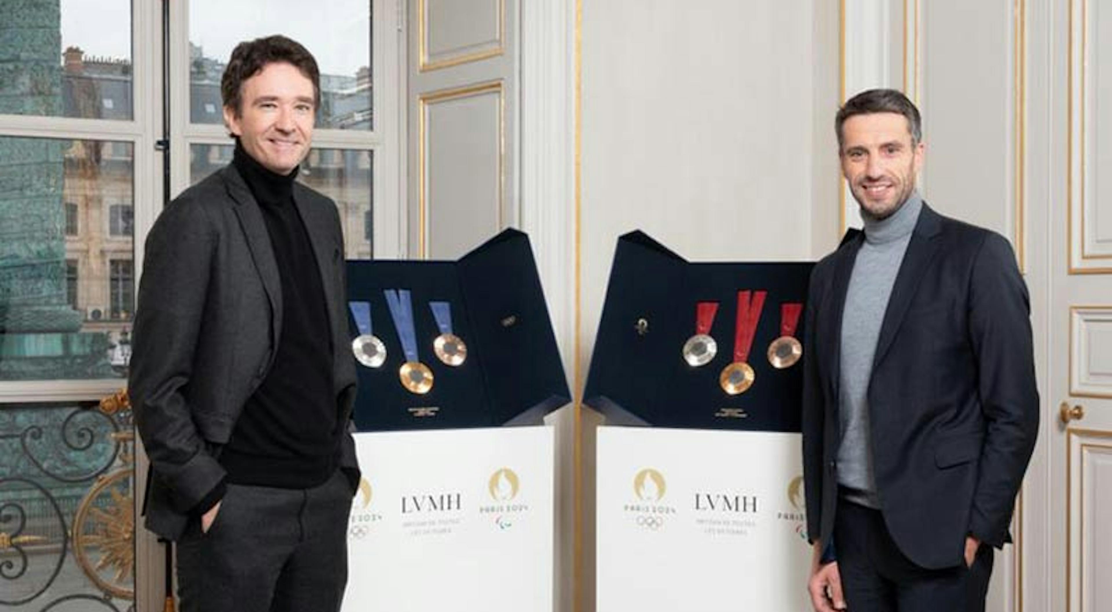 Thumbnail LVMH unveils medals for the Olympic and Paralympic Games Paris 2024:gold…silver…bronze…, and above all, Paris