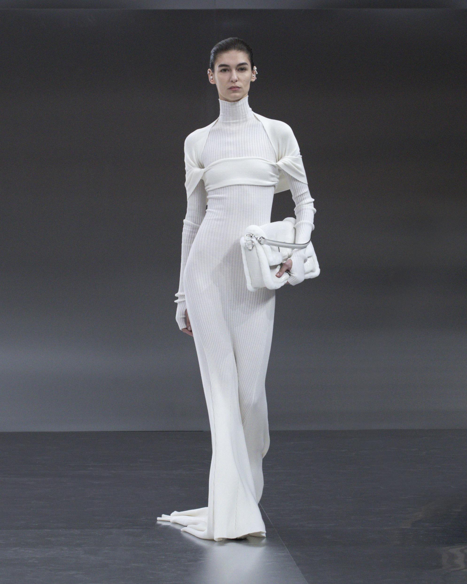 Tenue n°3 : robe blanche