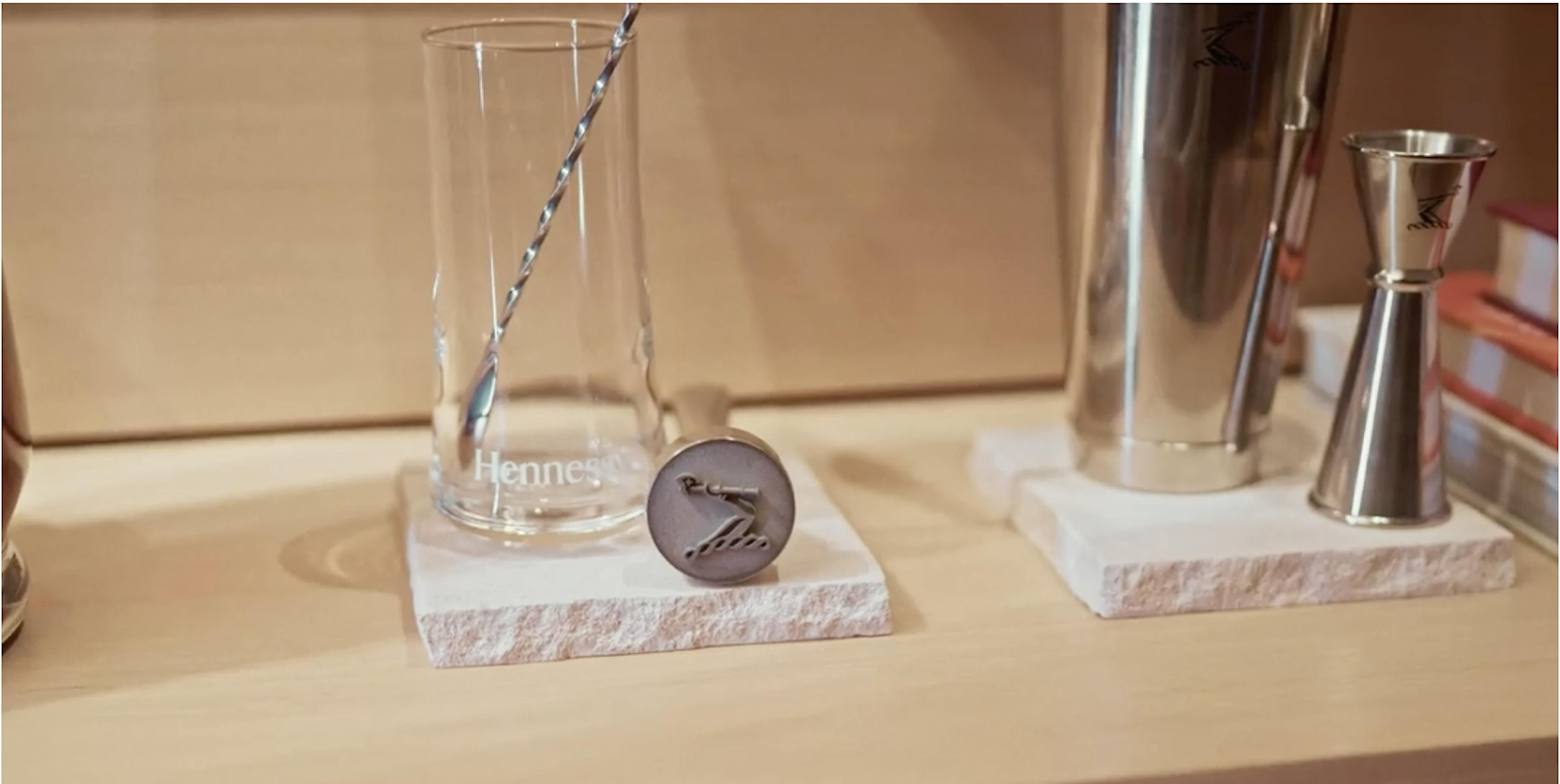 Miniature Hennessy dévoile son premier flagship à Shanghai, marquant un nouveau chapitre dans l’histoire de la Maison