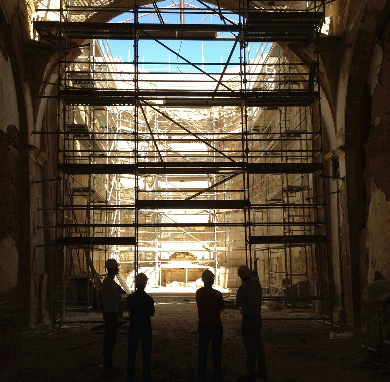 バルデフィンハスの教会 © Bodega Numanthia