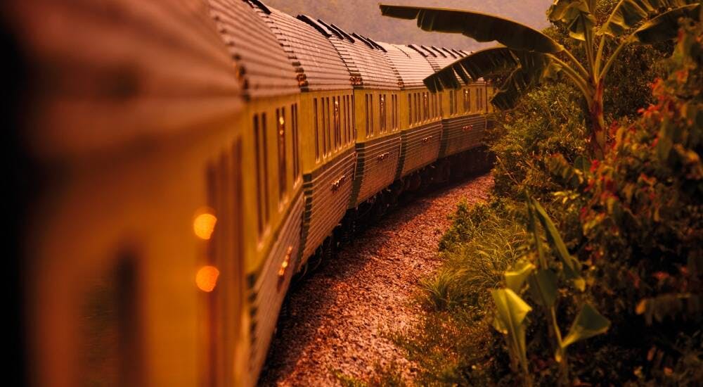 Cover Veuve Clicquot invite au voyage à bord du Venice Simplon-Orient Express, un train Belmond