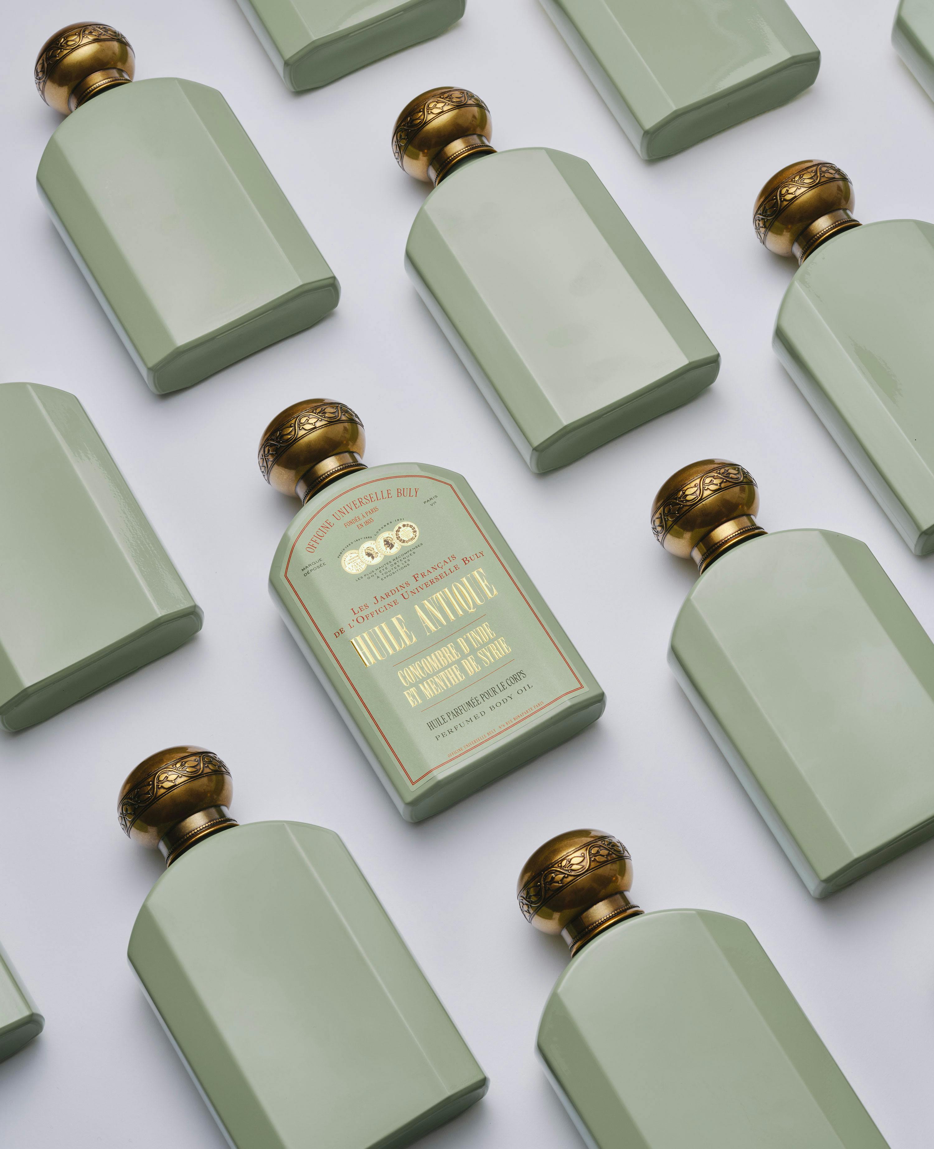 © Officine Universelle Buly