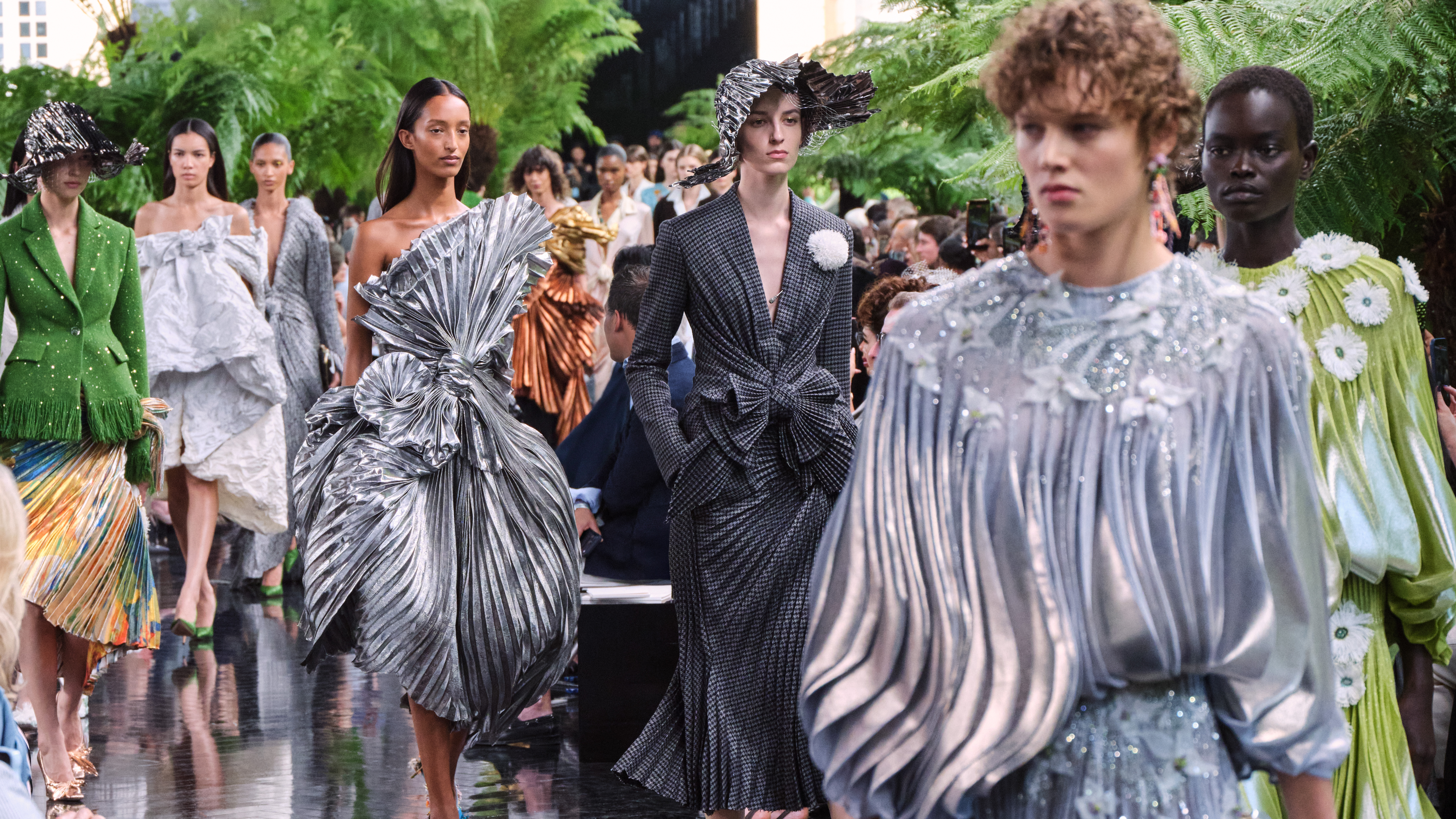 Sculptural fashion for Dior Fall/Winter 2026-2027  - LVMH
