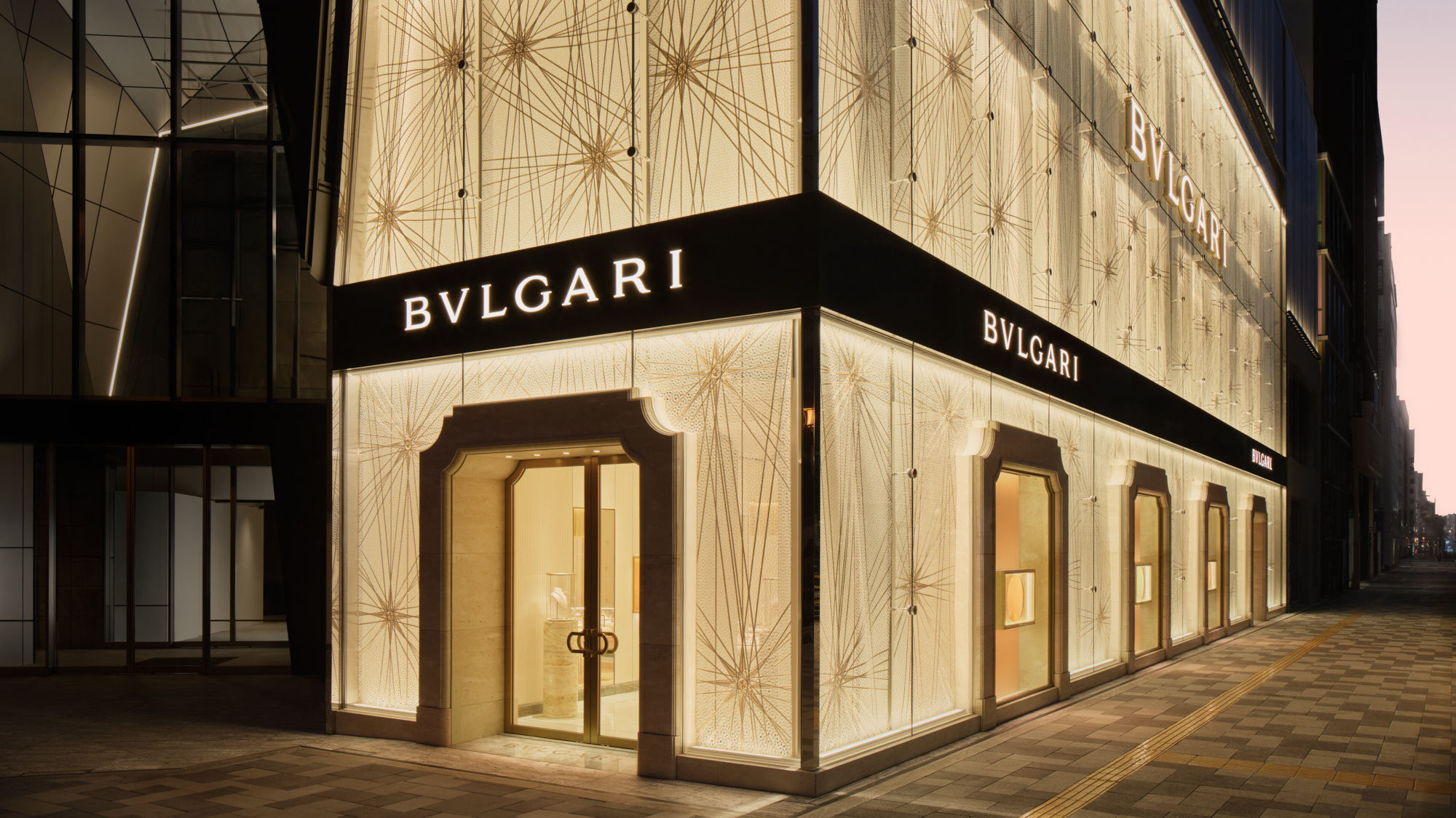 ★BIG BOSS★ BVLGARI ケース 銀座直営店購入 In Osaka, Bvlgari Opens a New Flagship Store Inspi - LVMH