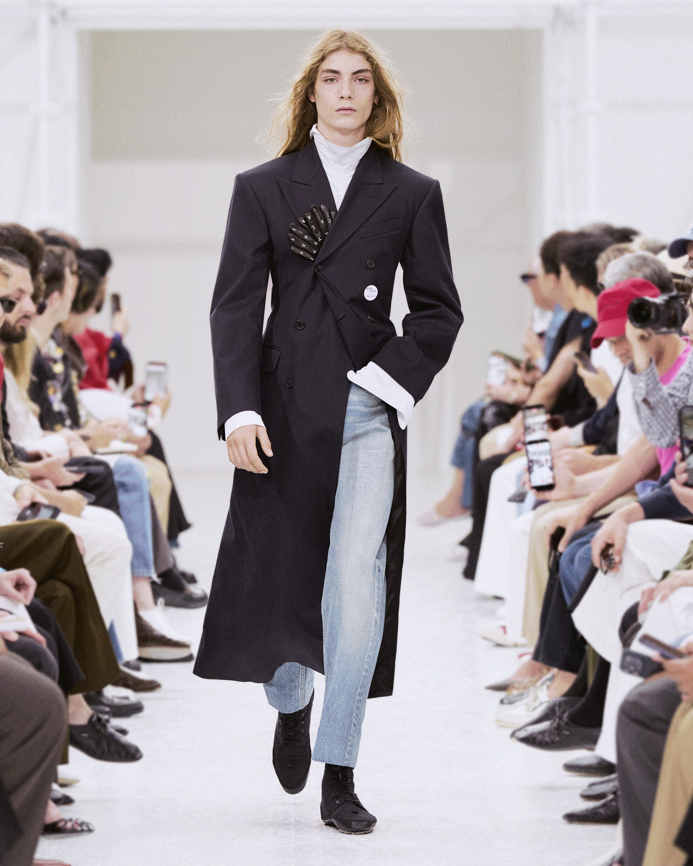 セリーヌ 2027年春夏メンズショー - LVMH - LVMH