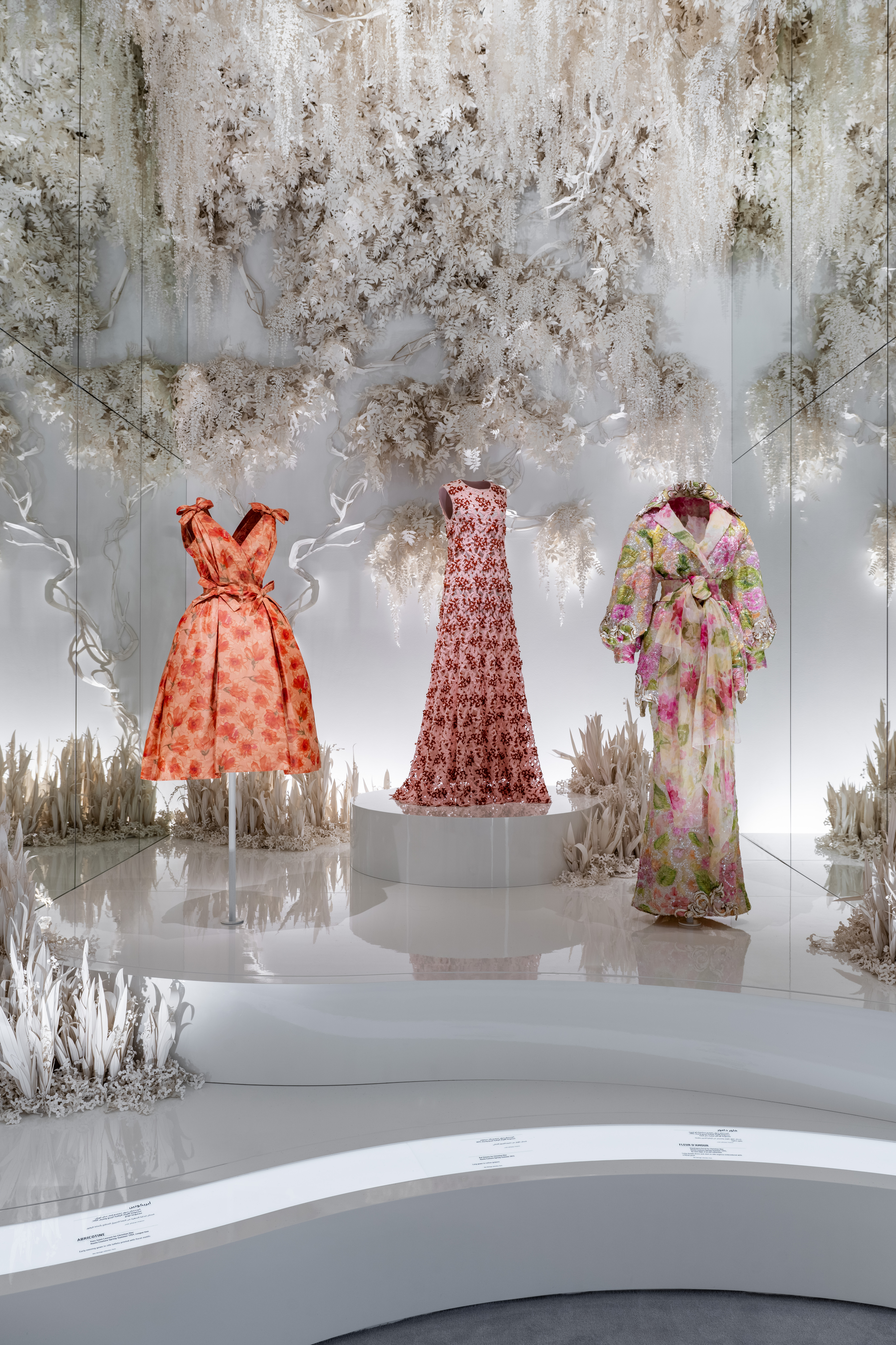 【Dior】CHRISTIAN DIOR DESIGNER OF DREAMS Christian Dior: Designer of Dreams | Exhibitions | MUSEUM OF