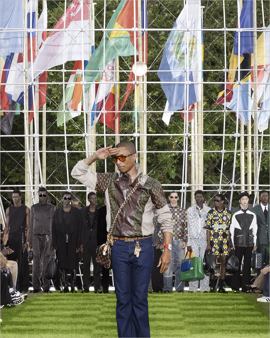 Louis Vuitton presents “Le Monde Est À Vous”, the  - LVMH