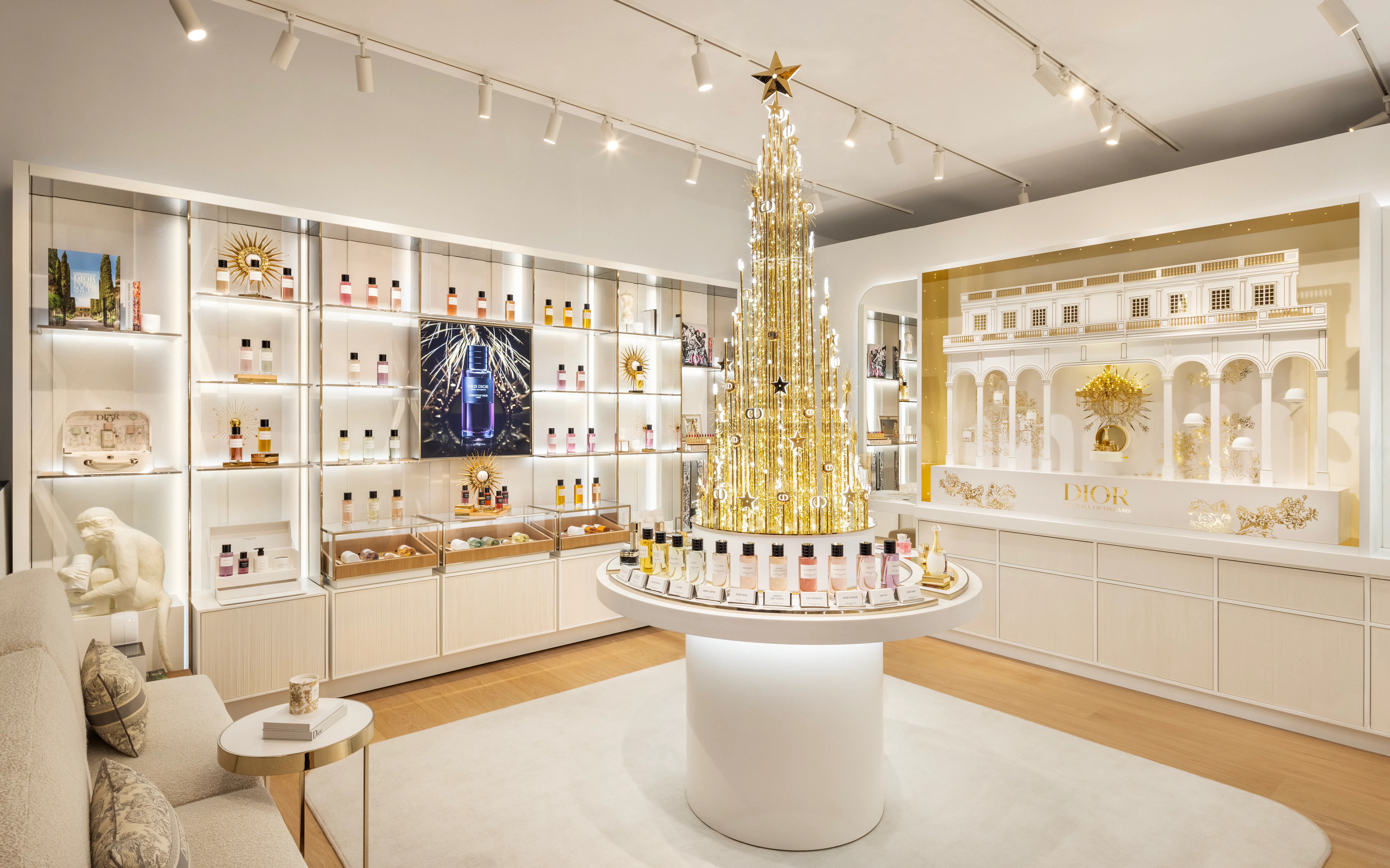 Parfums Christian Dior opens first fragrance and b - LVMH