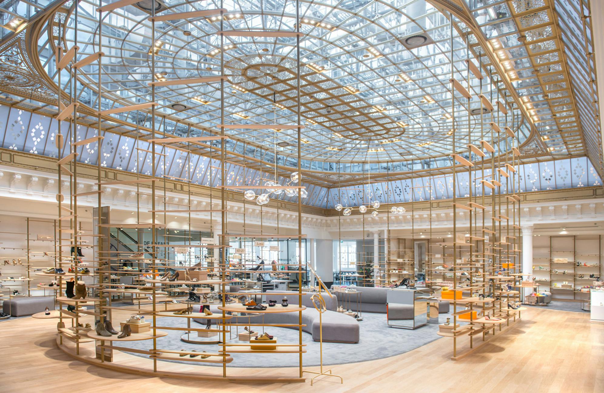 Shoes Department. © Gabriel de la Chapelle