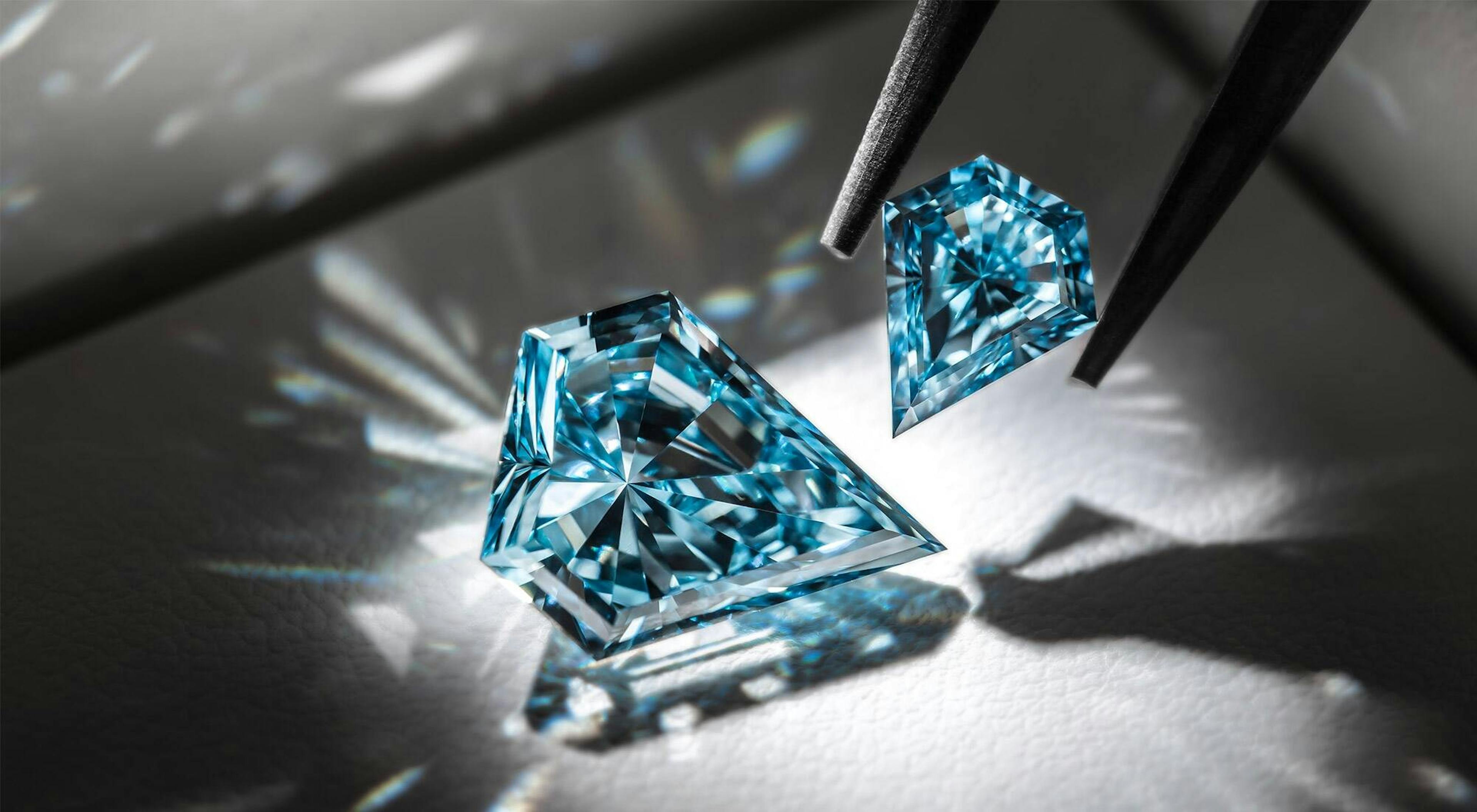 Cover FRED unveils Audacious Blue, the first lab-grown diamond from the Maison