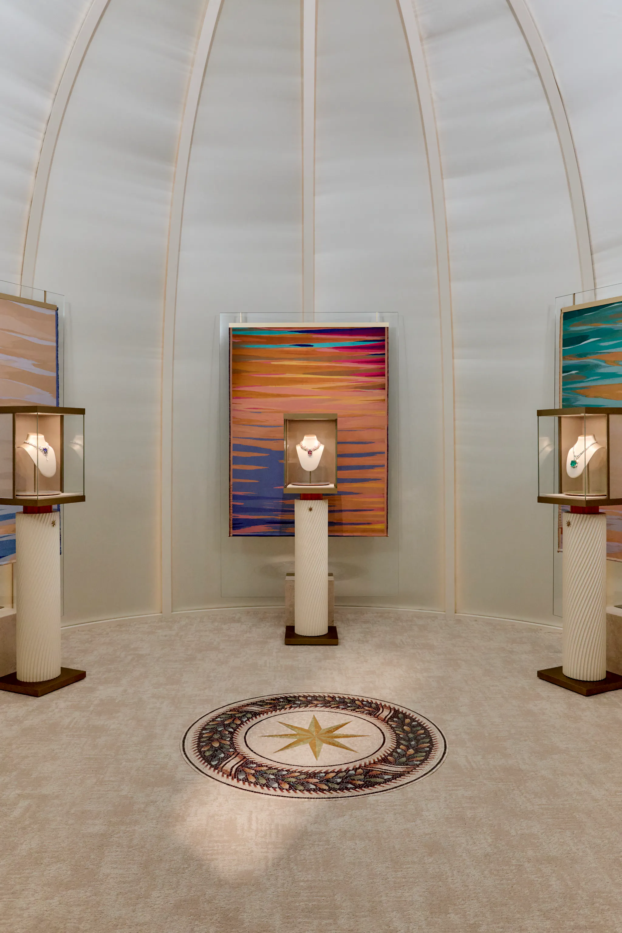 Bvlgari unveils Polychroma, a collection celebrati... - LVMH