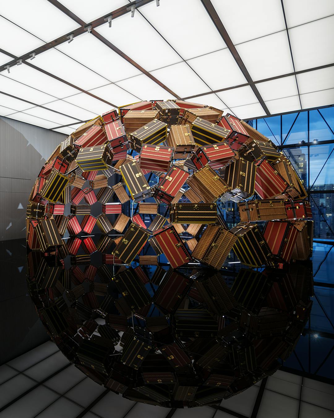 アート・デザイン・音楽 LOUIS VUITTON VISIONARY JOURNEYS Louis Vuitton Debuts 'Visionary Journeys': One-of-a-Kind