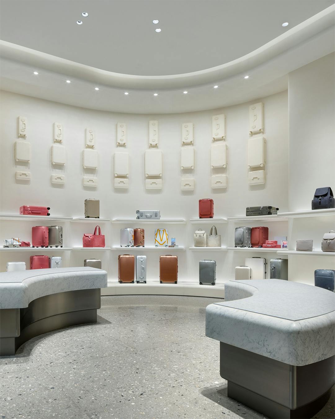 RIMOWA apartamento magazine 建築 インテリア labvert connects the floors of RIMOWA's flagship store in