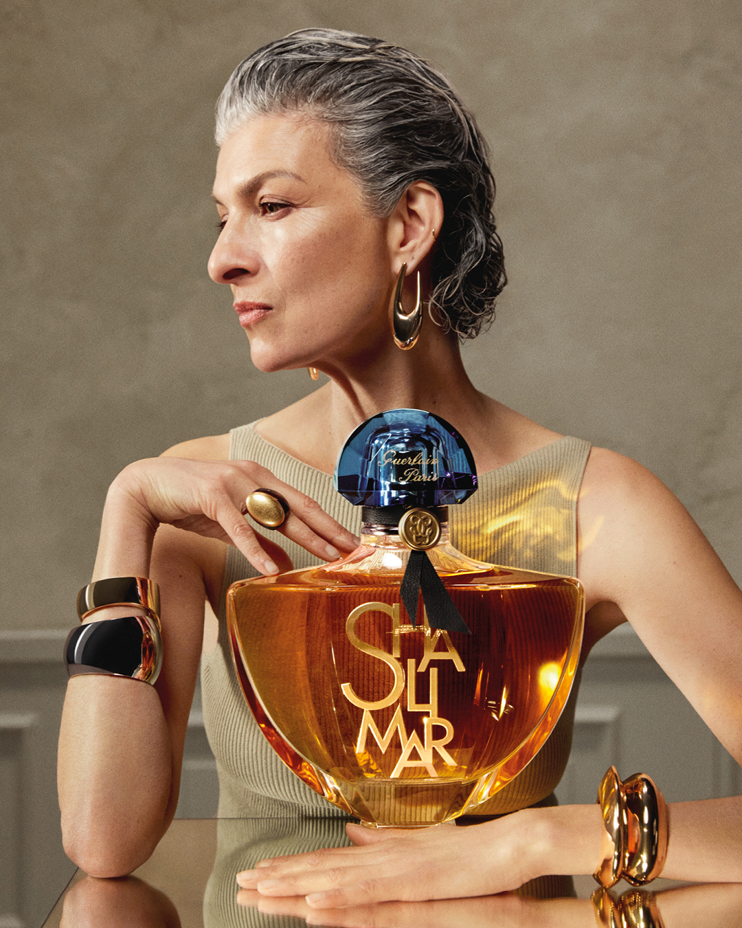 ゲランのアイコニックなパフューム、シャリマーの100周年を祝福 - LVMH