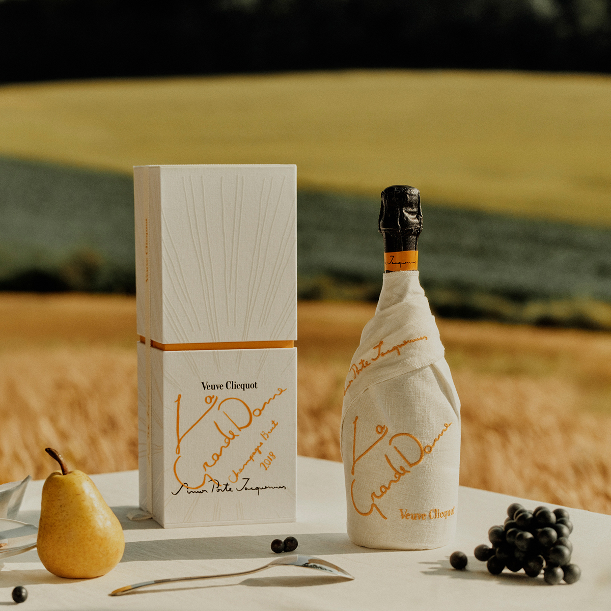 blue_Veuve Clicquot Brut シャンパン 2本 blue_Veuve Clicquot Brut シャンパン 2本 ヴーヴ・クリコの商品一覧